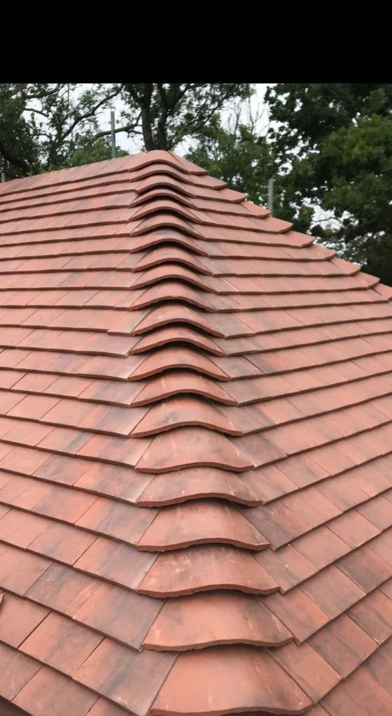 E FIX ROOFING LTD