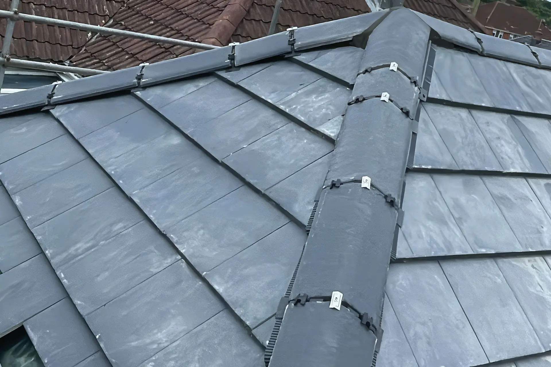 Dry Ridge Roofers near me Berkshire, Hampshire & Wiltshire