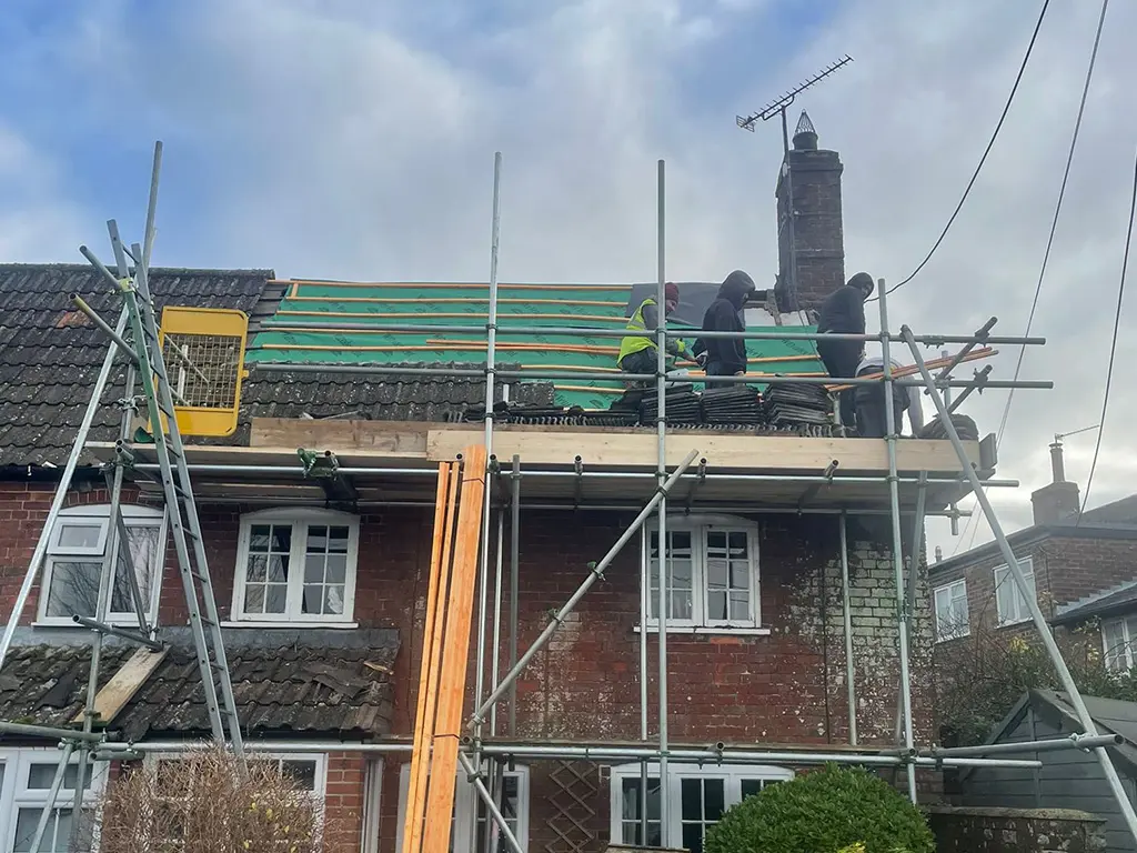 Emergency roof repairs Berkshire, Hampshire & Wiltshire